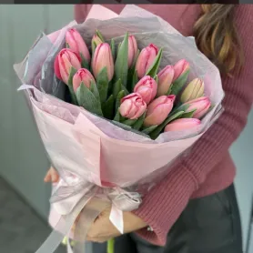 Букет &laquo;тюльпаны 15шт&raquo; от интернет-магазина «Космея»